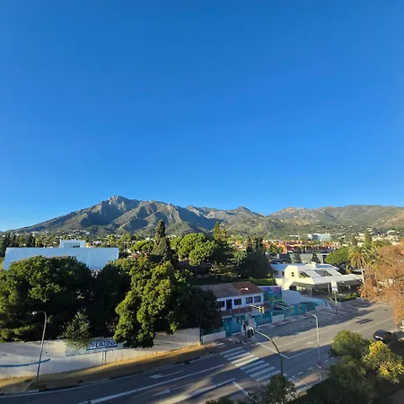 Center Walking Distance And Plaza De Naranjos Apartment Marbella