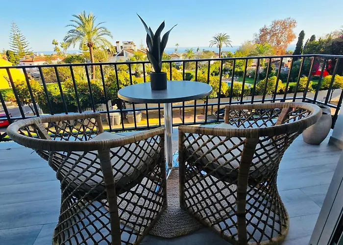 Center Walking Distance And Plaza De Naranjos *