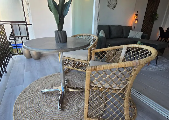 Apartman Center Walking Distance And Plaza De Naranjos
