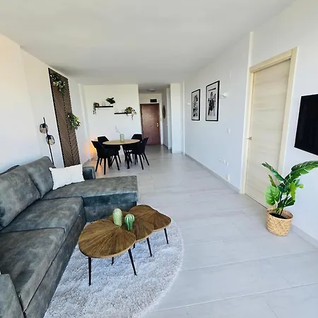 Center Walking Distance And Plaza De Naranjos Апартаменти *