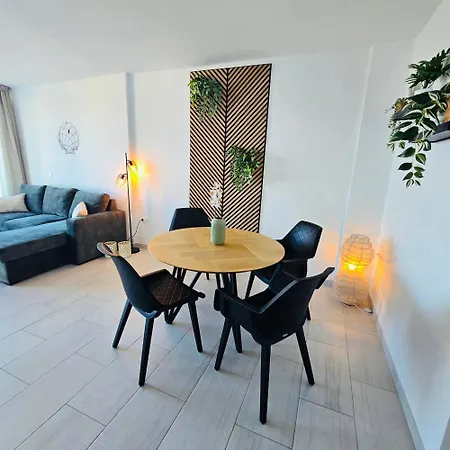 Center Walking Distance And Plaza De Naranjos Apartment Marbella