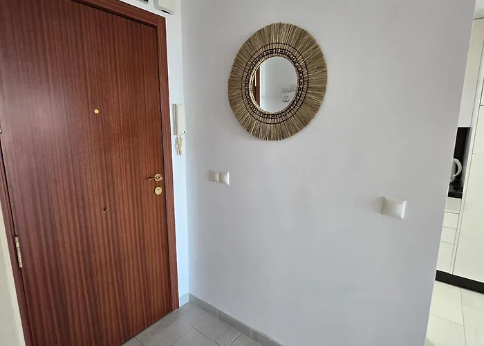 Center Walking Distance And Plaza De Naranjos Апартаменты *