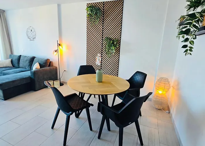 Center Walking Distance And Plaza De Naranjos Апартаменты Марбелья