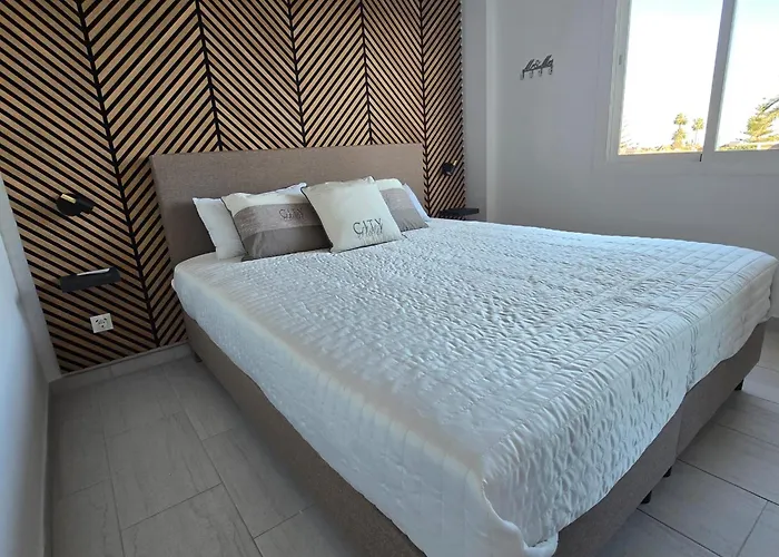 Апартаменты Center Walking Distance And Plaza De Naranjos *