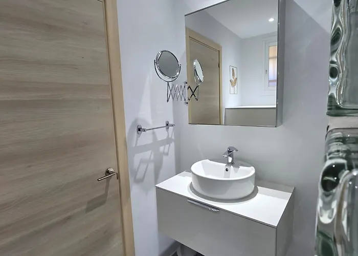 Center Walking Distance And Plaza De Naranjos *